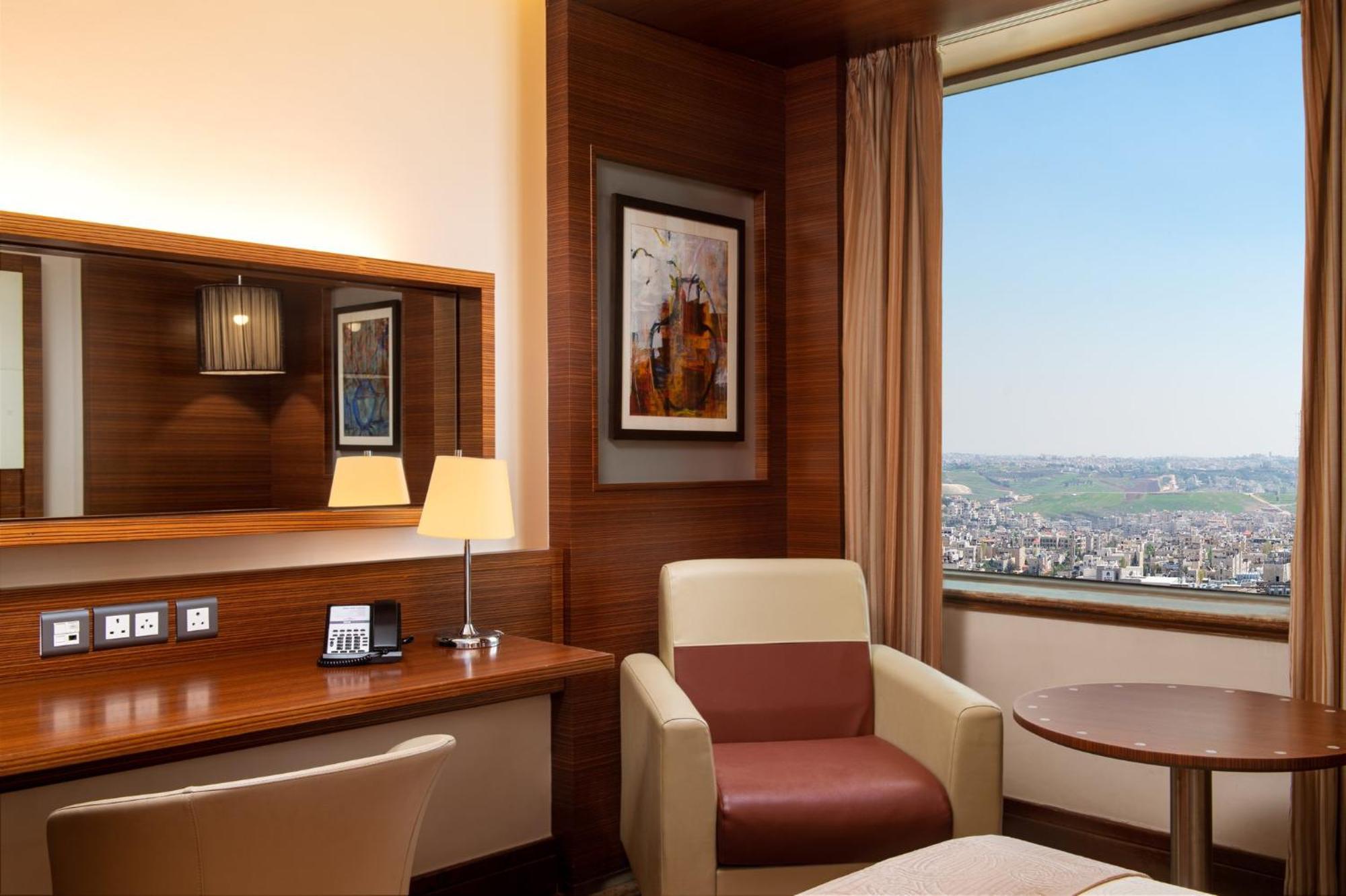 Hotel Crowne Plaza By Ihg Amman