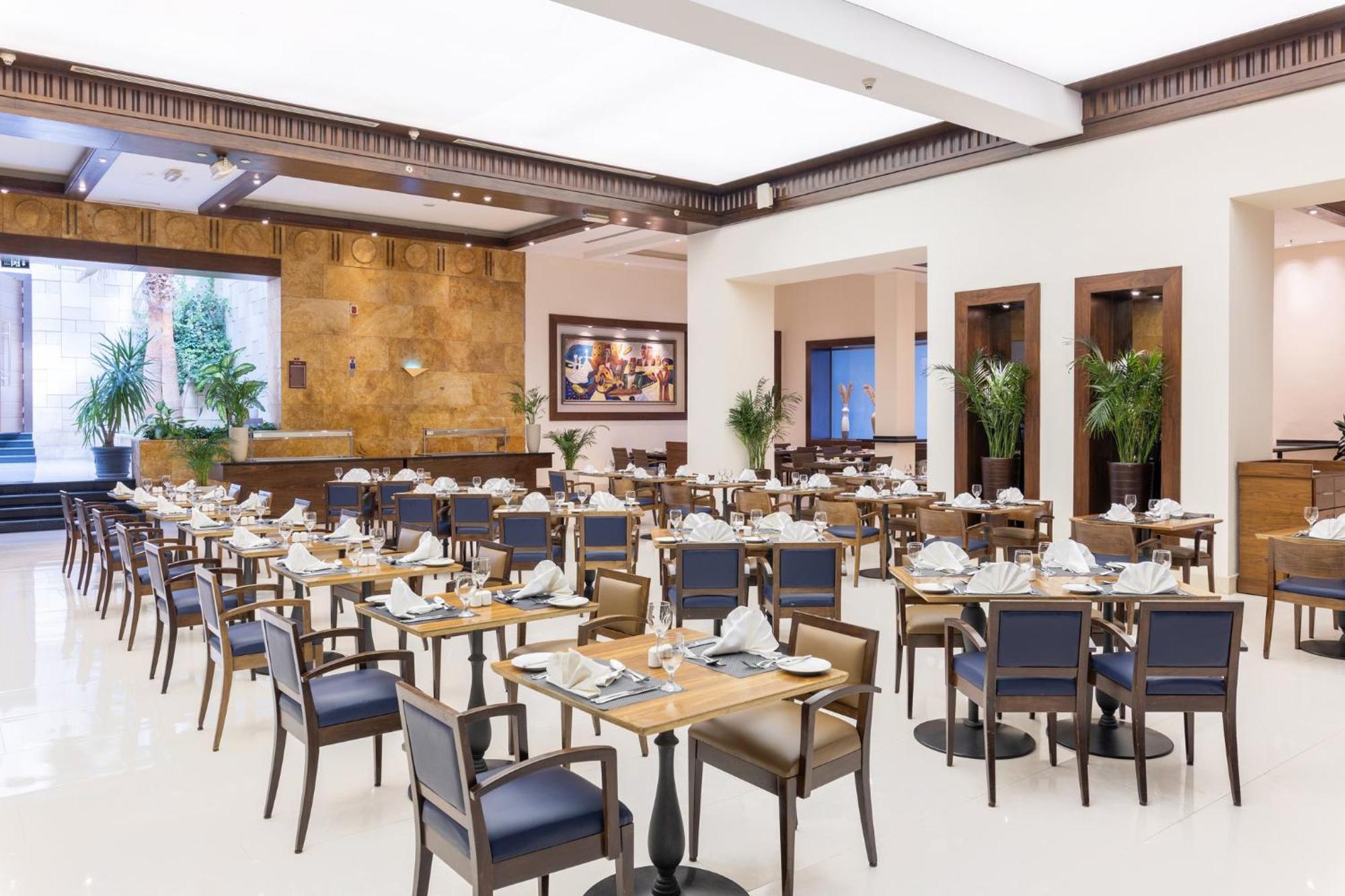 Hotel Crowne Plaza By Ihg Amman