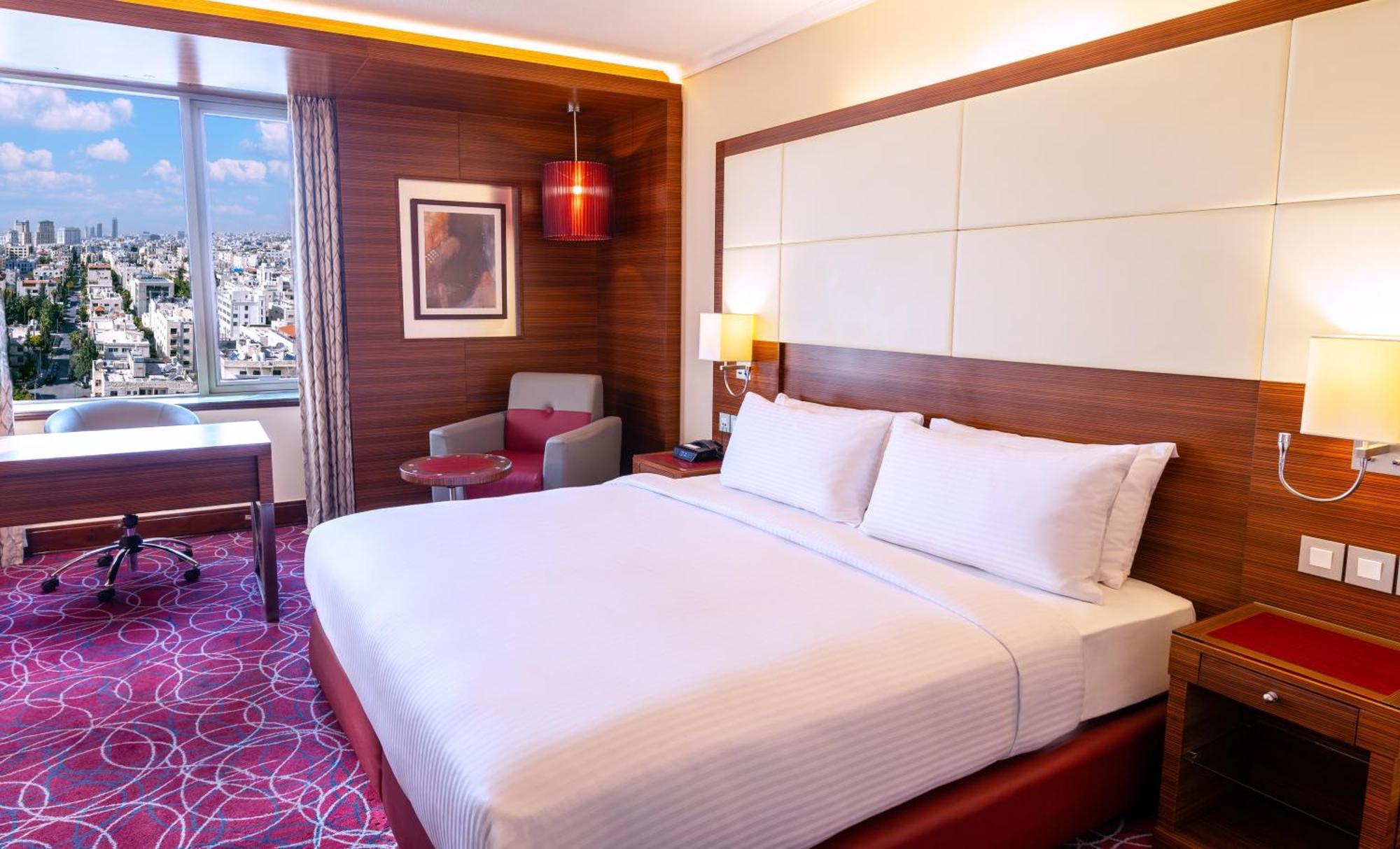 Crowne Plaza By Ihg Hotel 5*