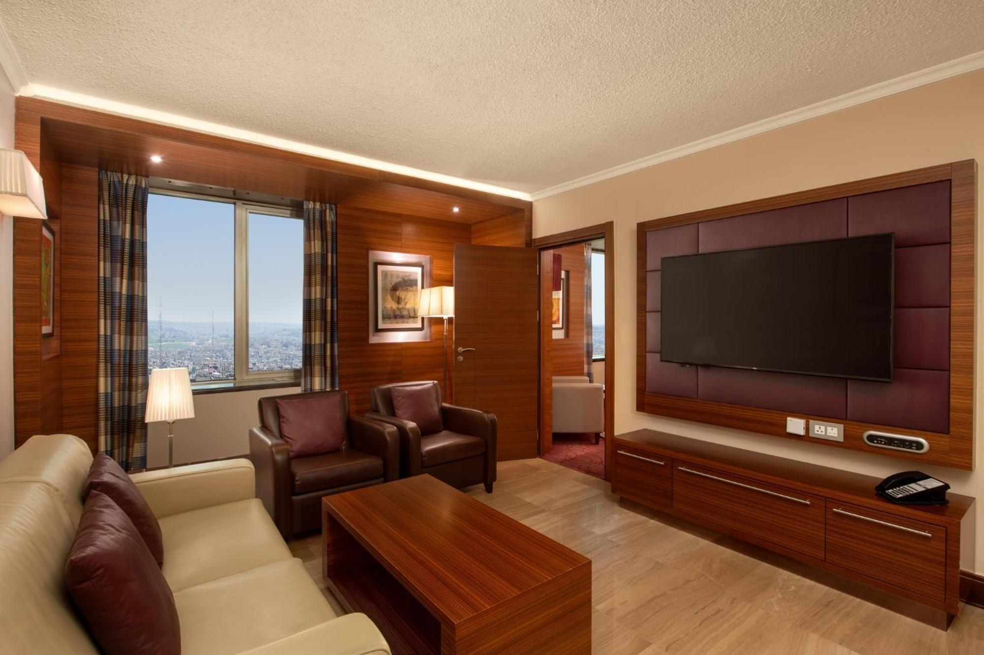 Hotel Crowne Plaza By Ihg 5*