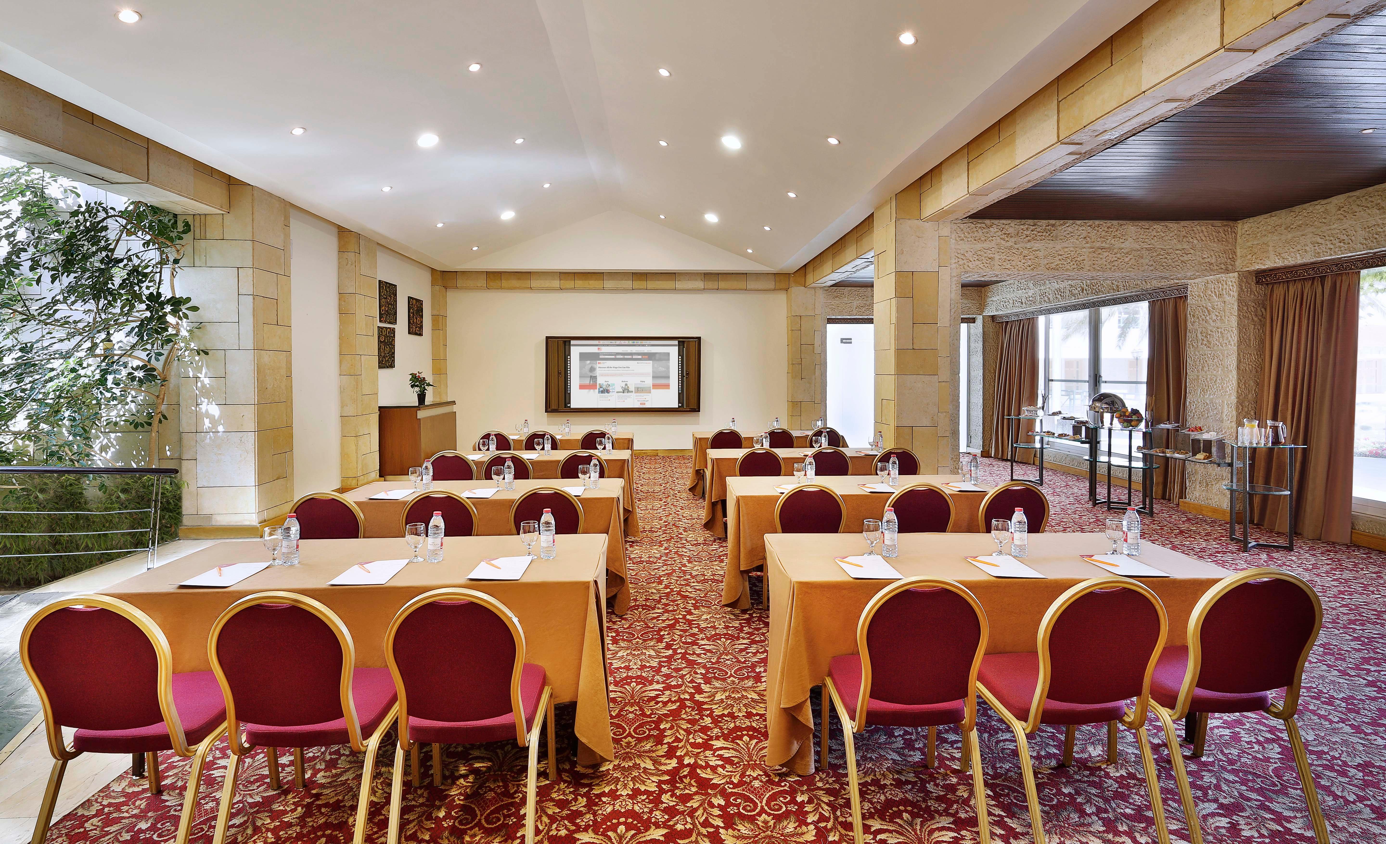 Crowne Plaza By Ihg Hotel 5*