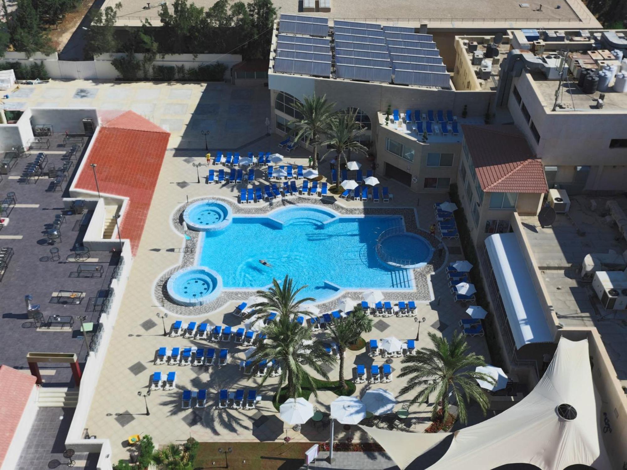 Crowne Plaza By Ihg 5*